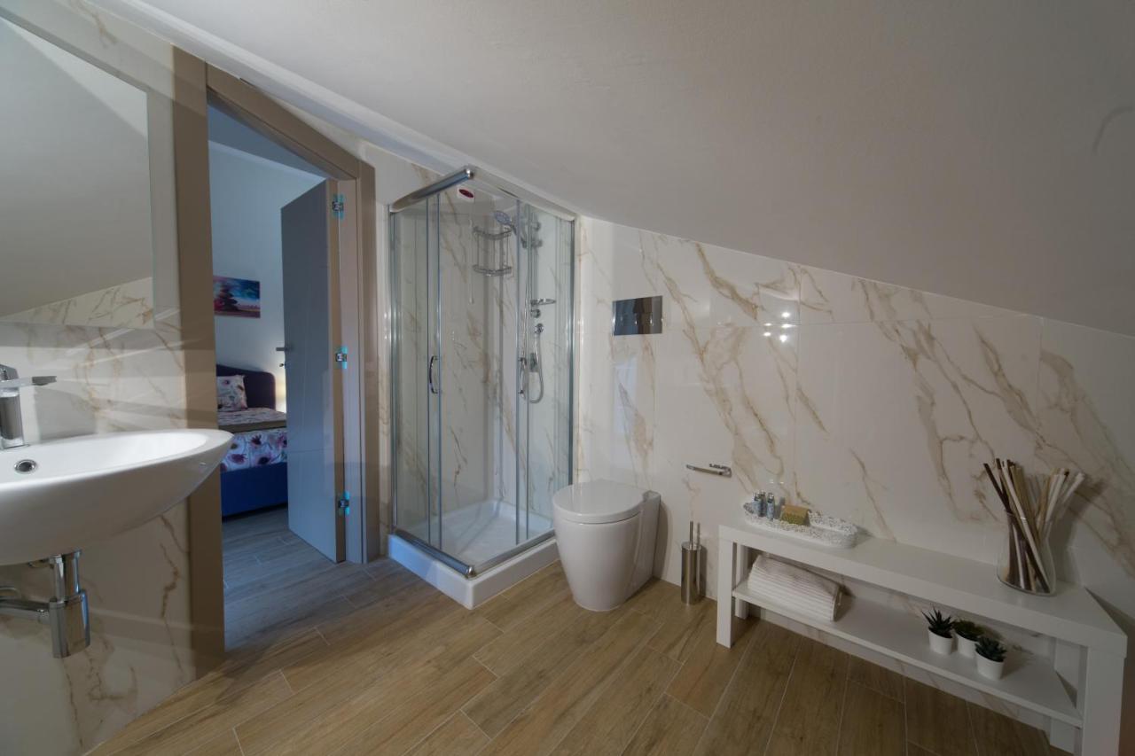 Slow Chic Apartment Beb Policlinico Мессина Экстерьер фото